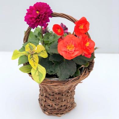 Arrangement wicker basket