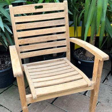 Chaise empilable bord de mer - 649$